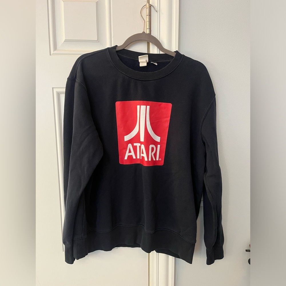 Atari crew neck sweatshirt.